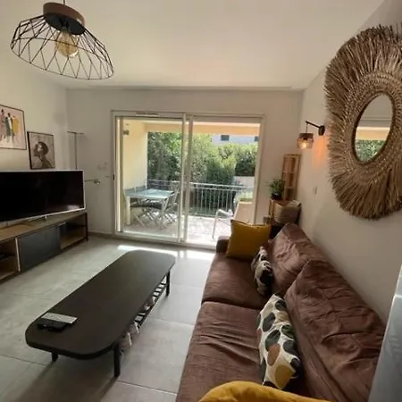 Casa Rama St Tropez Апартаменти *